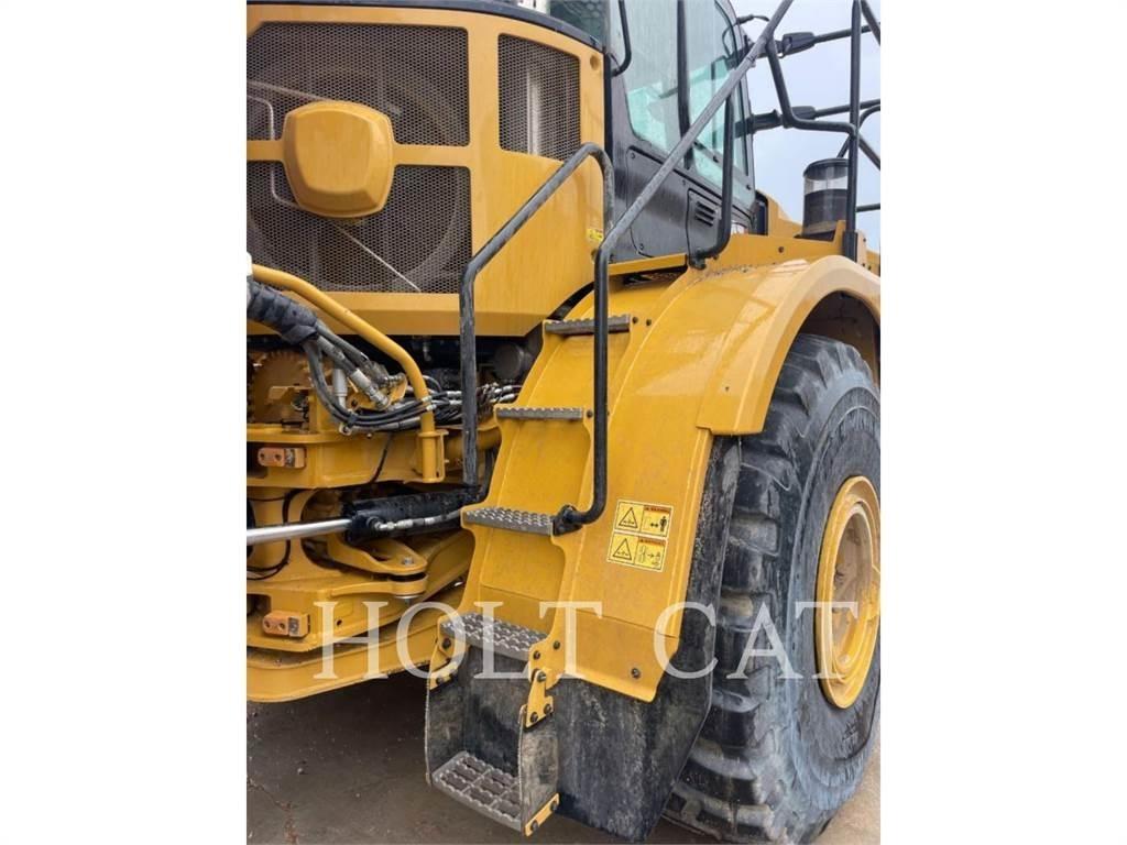 CAT 745 铰接式自卸车
