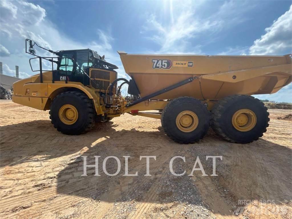 CAT 745 铰接式自卸车
