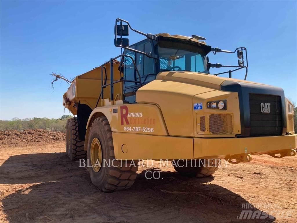 CAT 745 铰接式自卸车