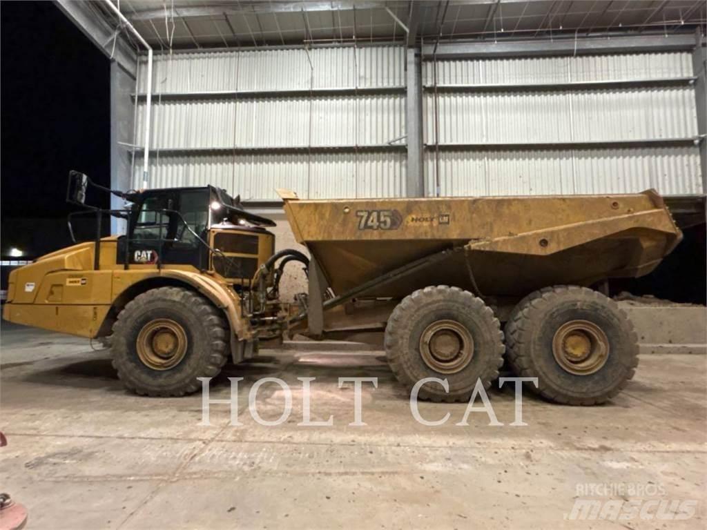 CAT 745 铰接式自卸车