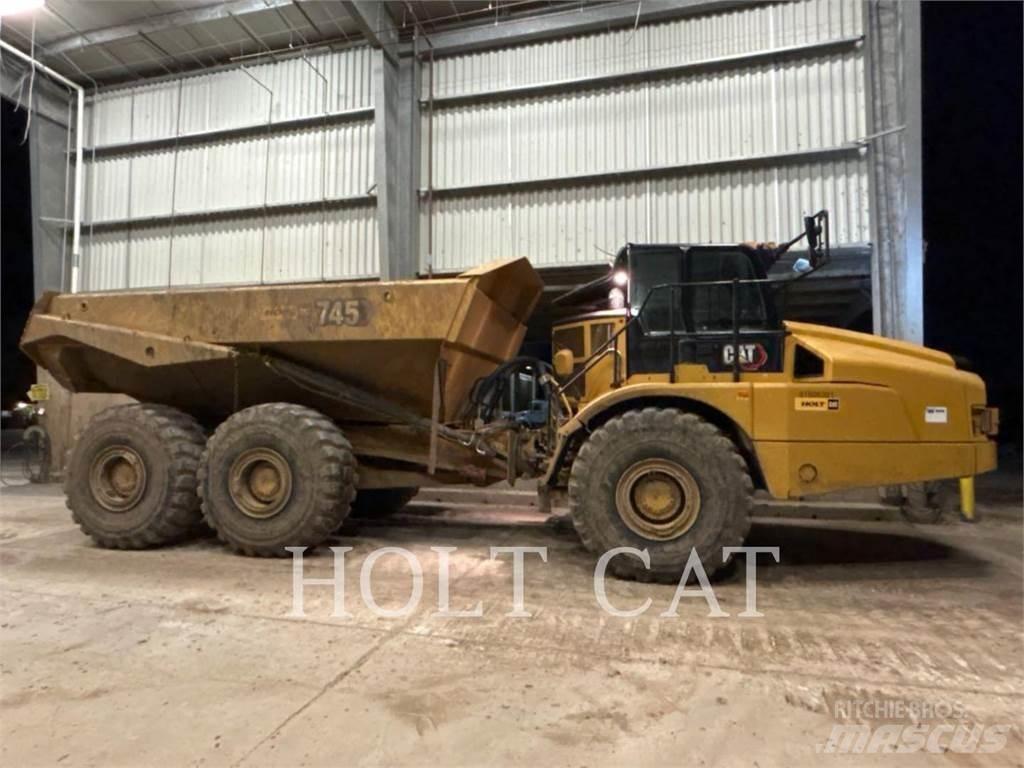 CAT 745 铰接式自卸车