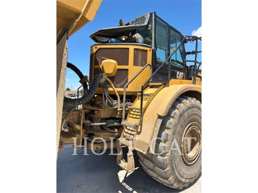 CAT 745 铰接式自卸车
