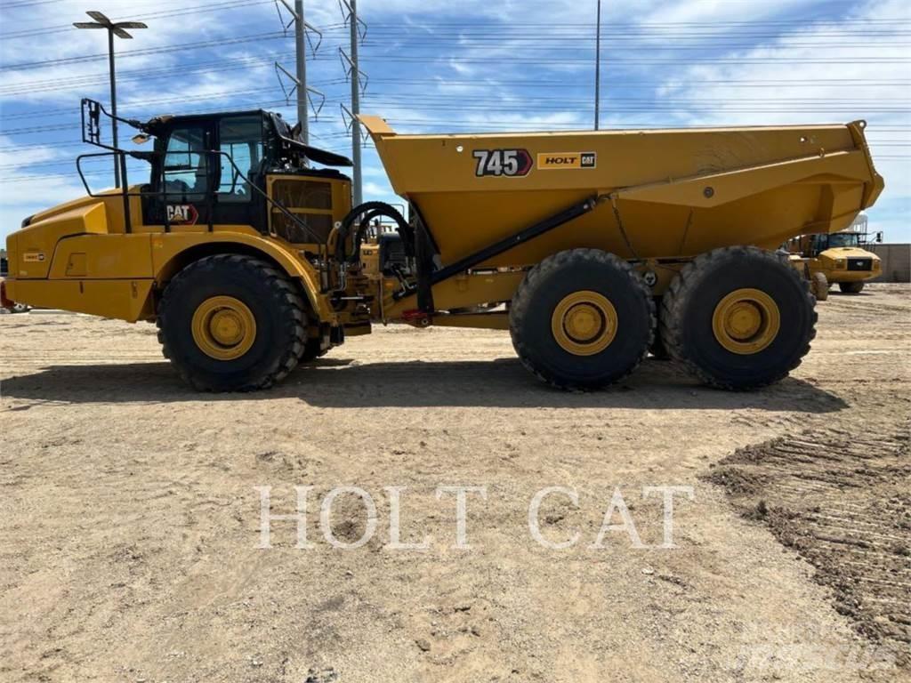 CAT 745 铰接式自卸车
