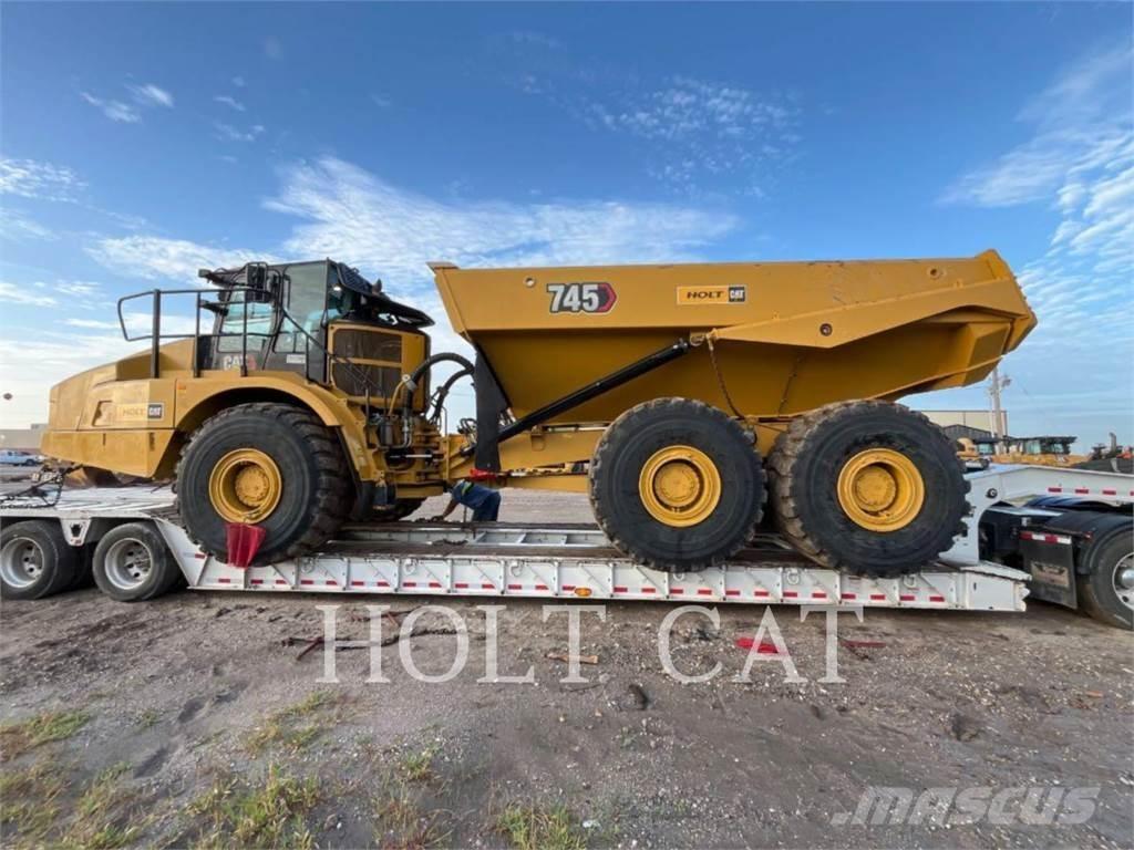 CAT 745 铰接式自卸车
