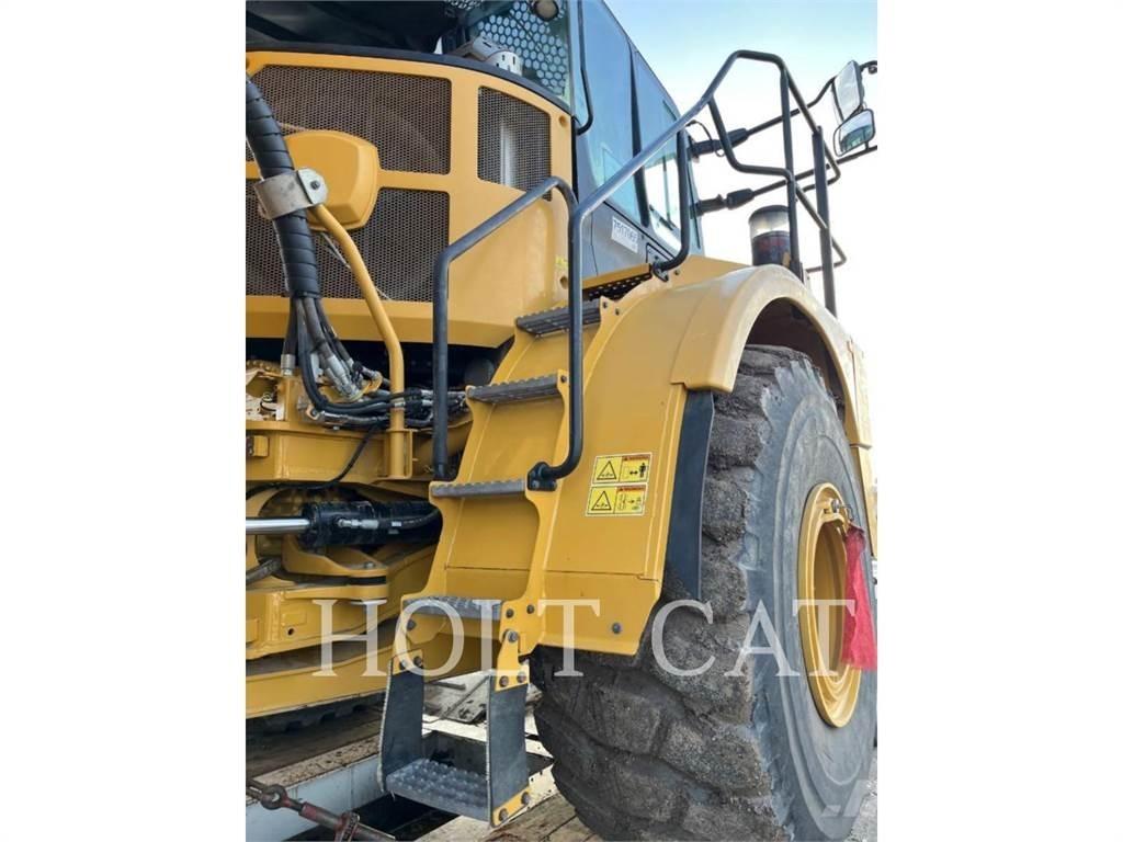 CAT 745 铰接式自卸车