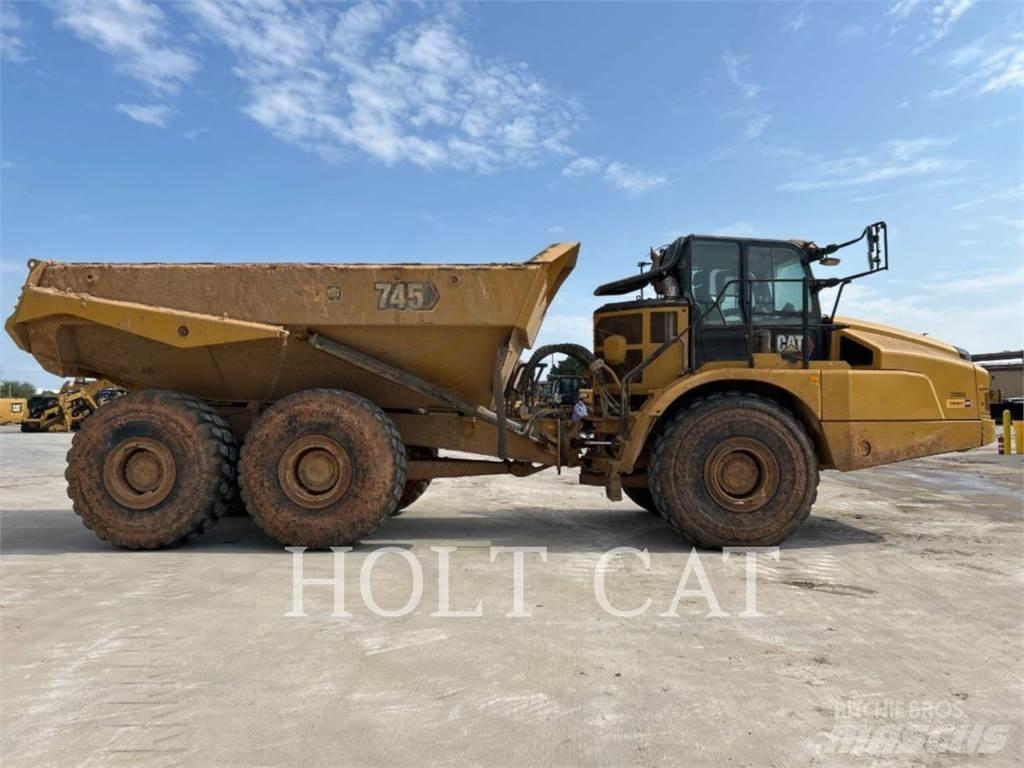CAT 745 铰接式自卸车