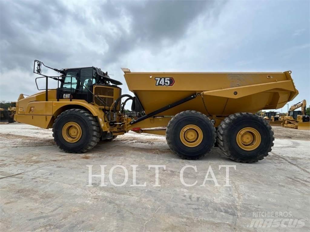 CAT 745 铰接式自卸车