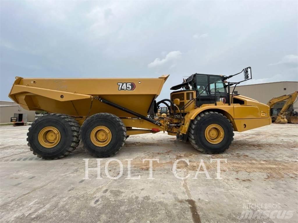CAT 745 铰接式自卸车