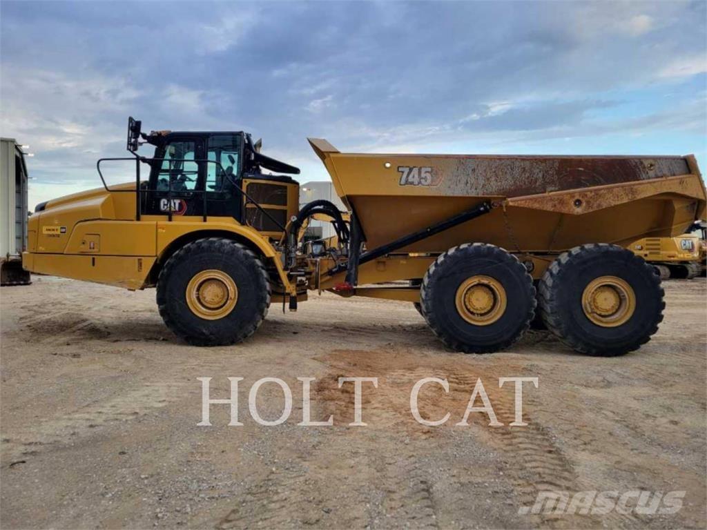 CAT 745 铰接式自卸车