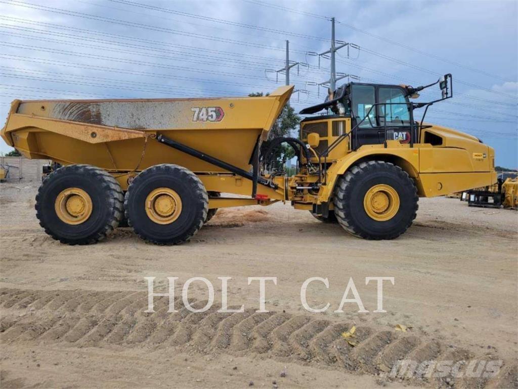 CAT 745 铰接式自卸车