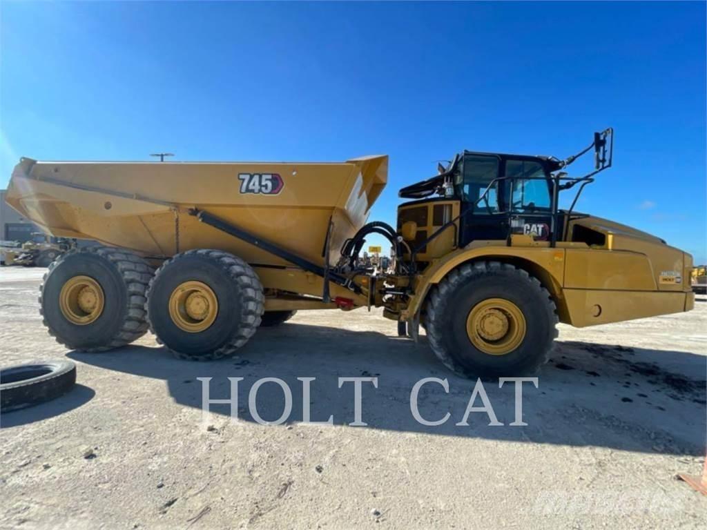 CAT 745 铰接式自卸车