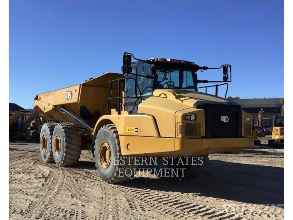 CAT 745 铰接式自卸车