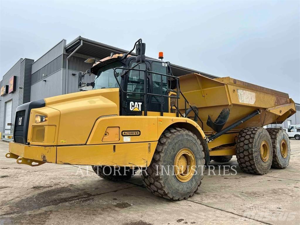 CAT 745 铰接式自卸车