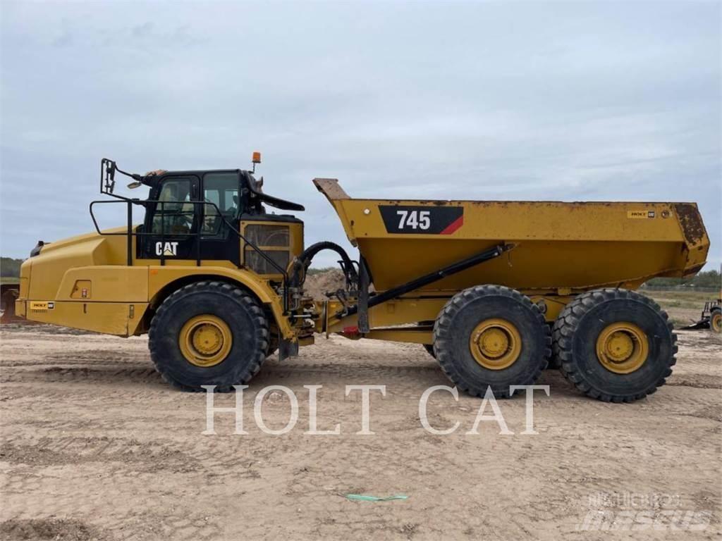CAT 745 铰接式自卸车