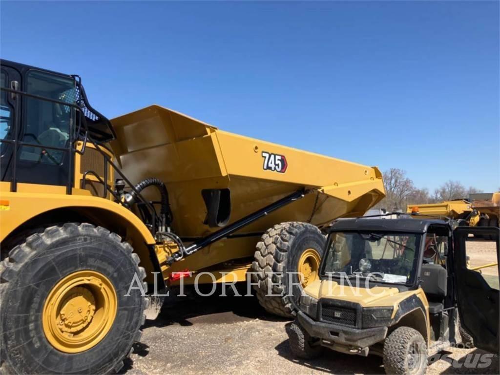 CAT 745-04 铰接式自卸车