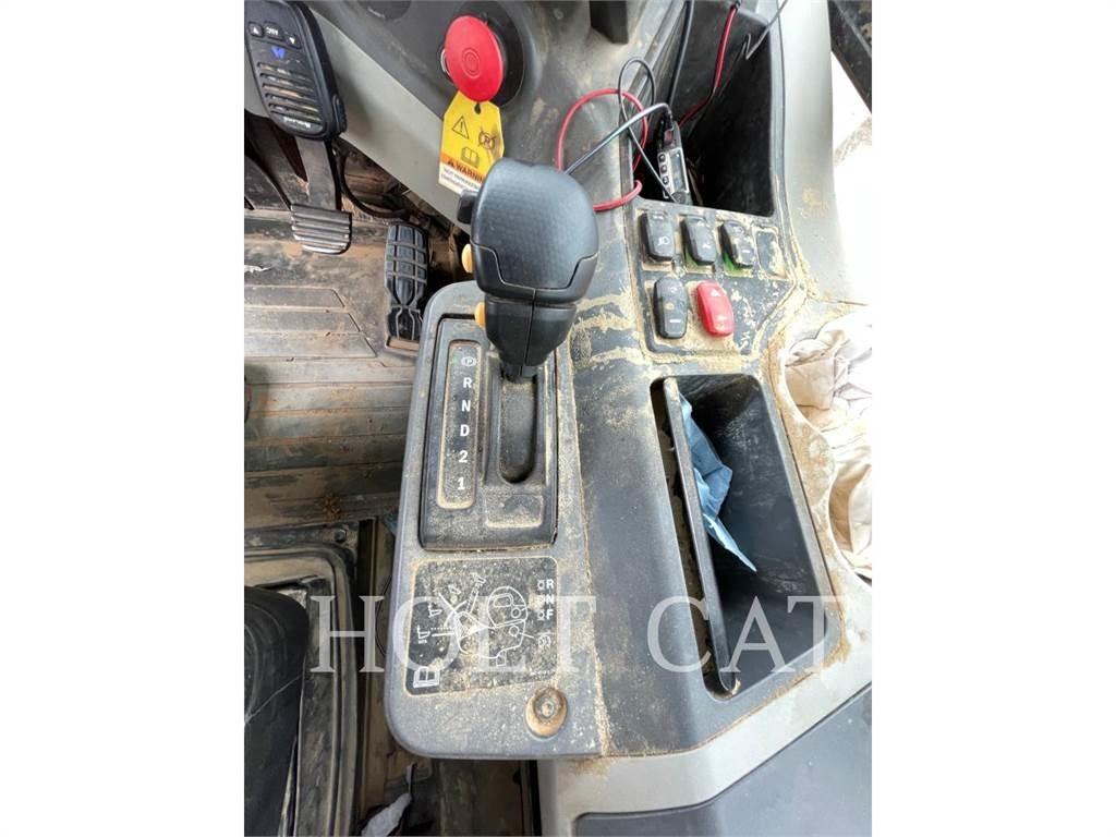 CAT 745-04 铰接式自卸车