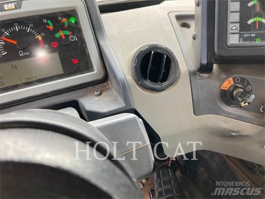 CAT 745-04 铰接式自卸车
