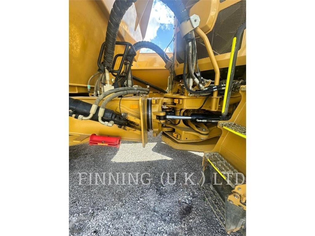 CAT 745-04 铰接式自卸车
