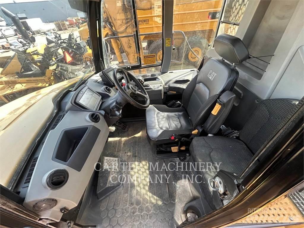CAT 745-04 TG 铰接式自卸车