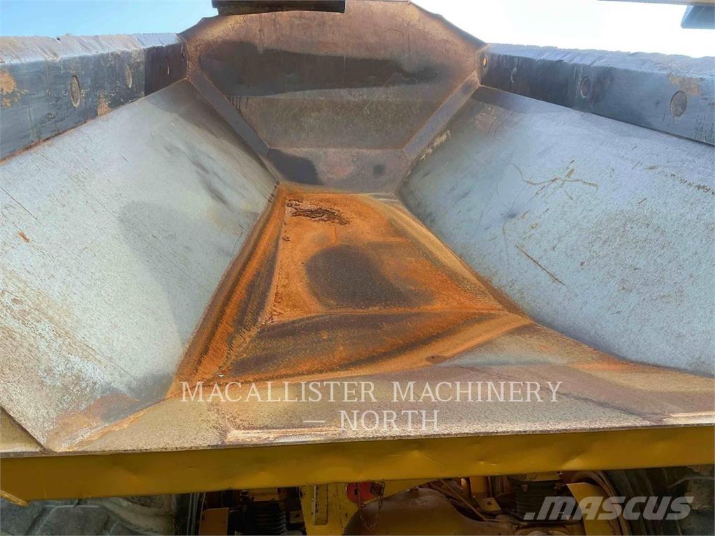 CAT 745 T 铰接式自卸车