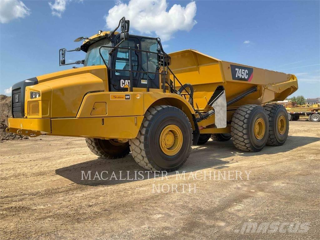 CAT 745 T 铰接式自卸车