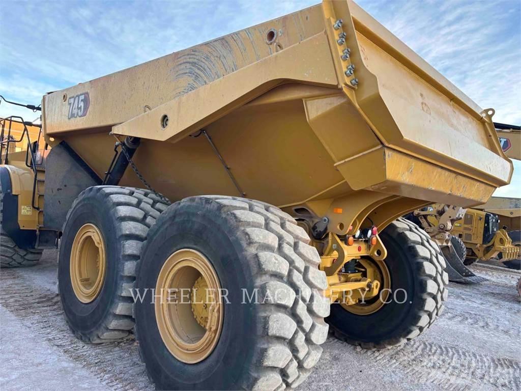 CAT 745 TG 铰接式自卸车