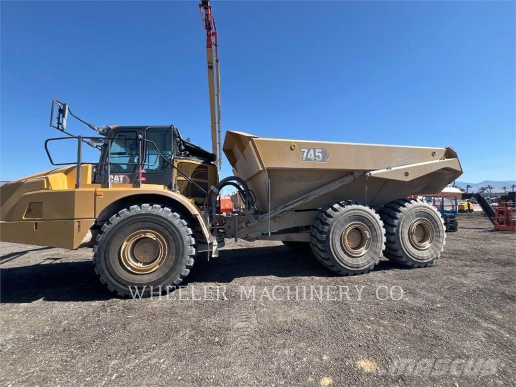 CAT 745 TG 铰接式自卸车