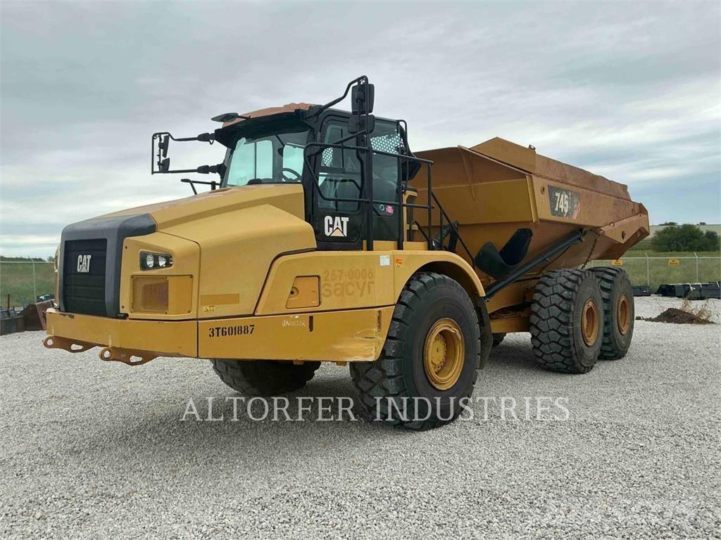 CAT 74504 铰接式自卸车