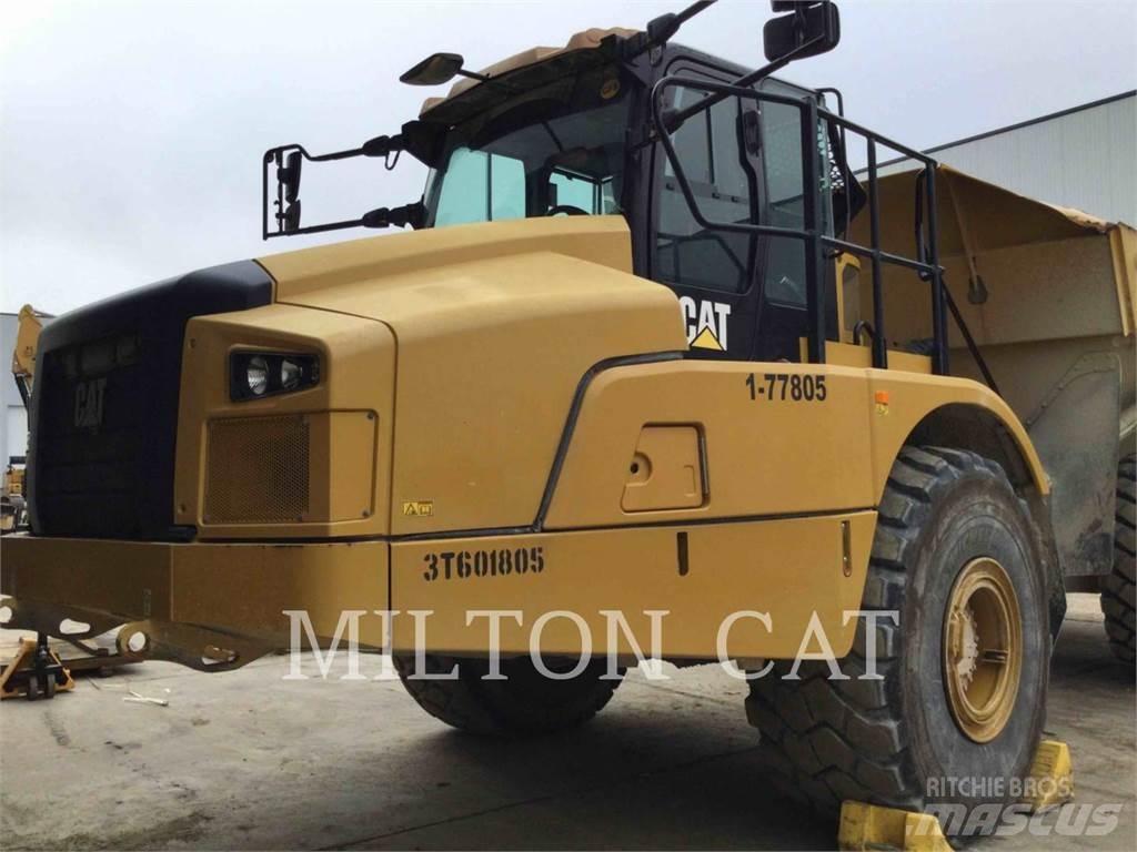 CAT 74504 铰接式自卸车
