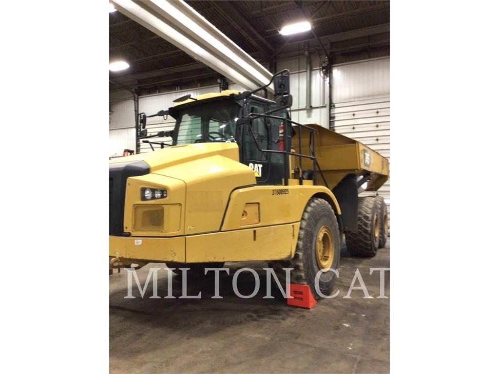 CAT 74504 铰接式自卸车