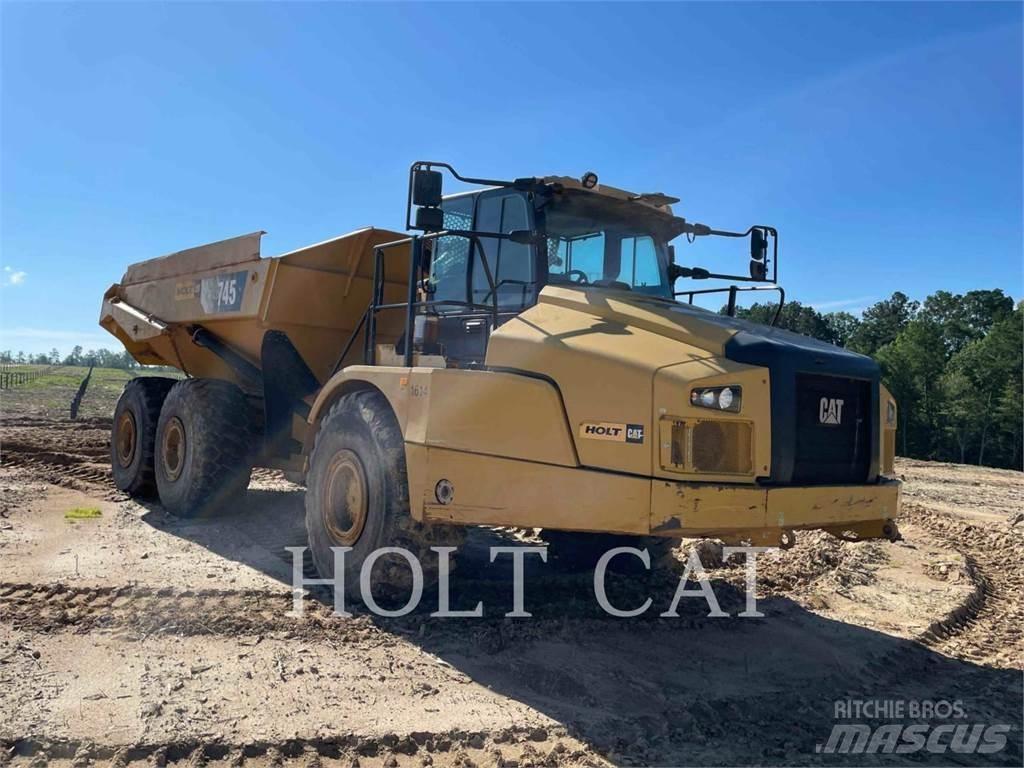 CAT 74504 铰接式自卸车