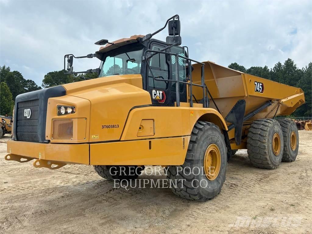 CAT 74504 铰接式自卸车