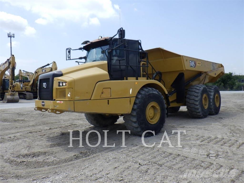 CAT 74504 铰接式自卸车