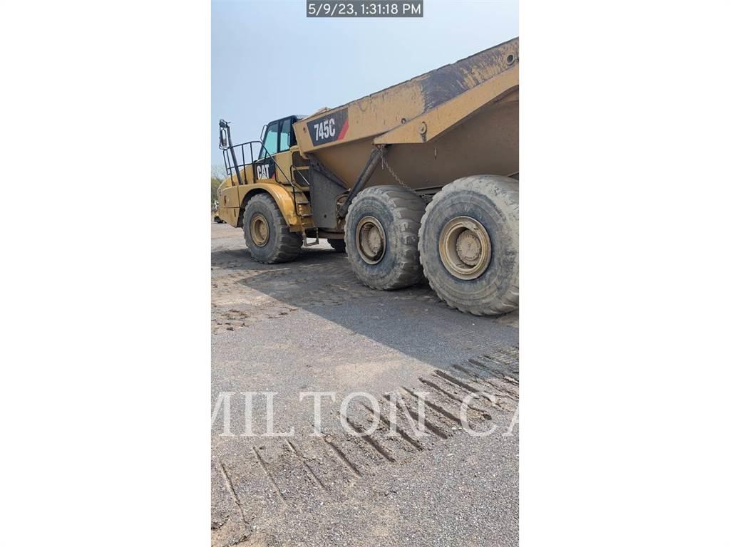 CAT 745C 铰接式自卸车