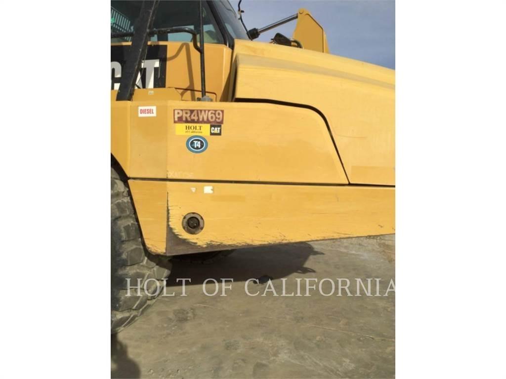 CAT 745C 铰接式自卸车