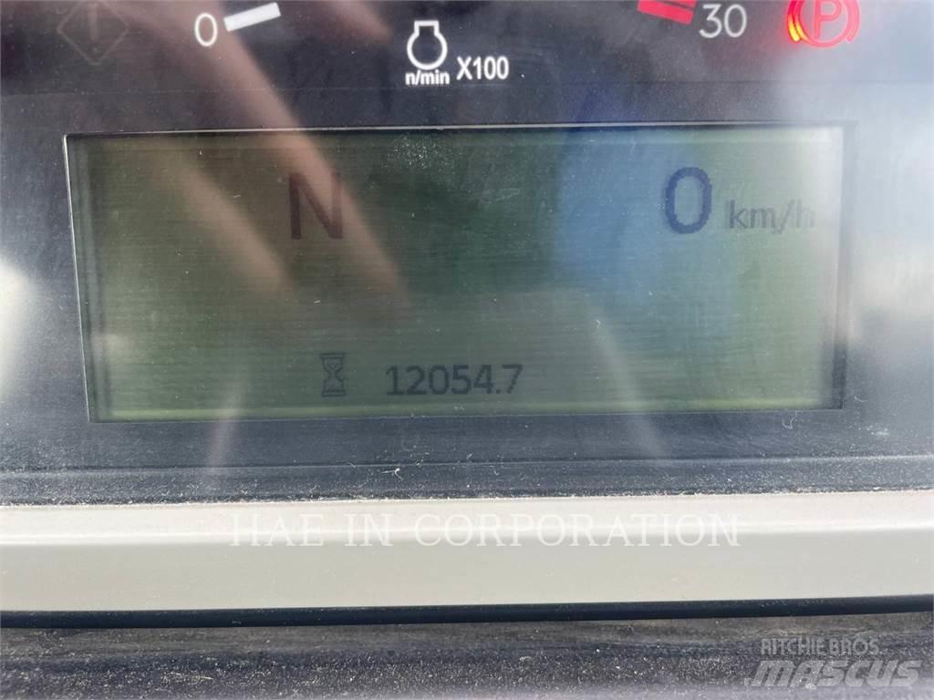 CAT 745C 铰接式自卸车