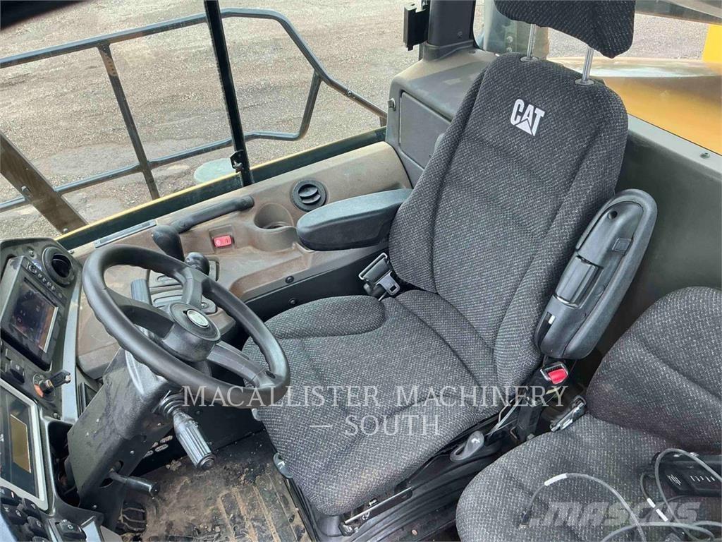 CAT 745C 铰接式自卸车