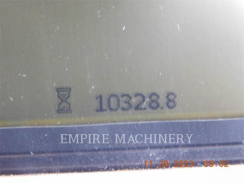 CAT 745C WT 水罐车