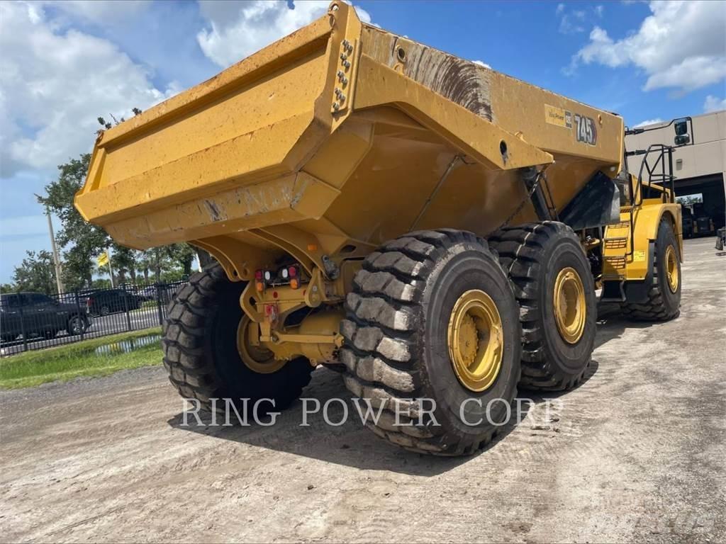 CAT 745TG 铰接式自卸车