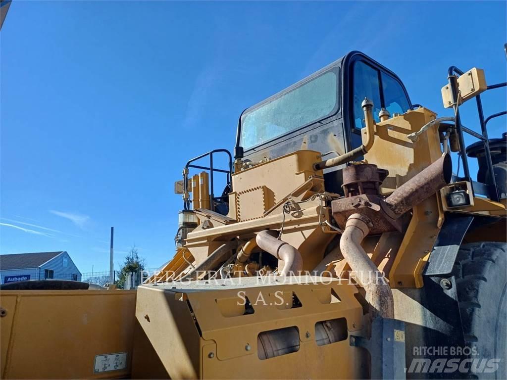 CAT 772G 铰接式自卸车