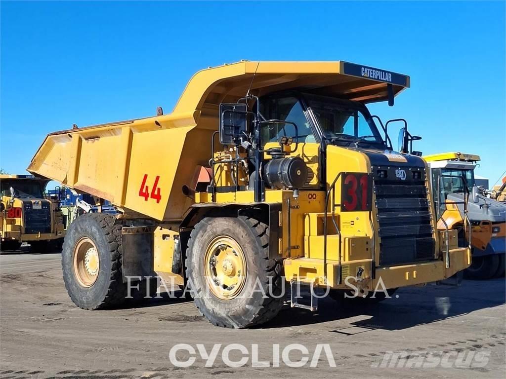 CAT 772G 铰接式自卸车