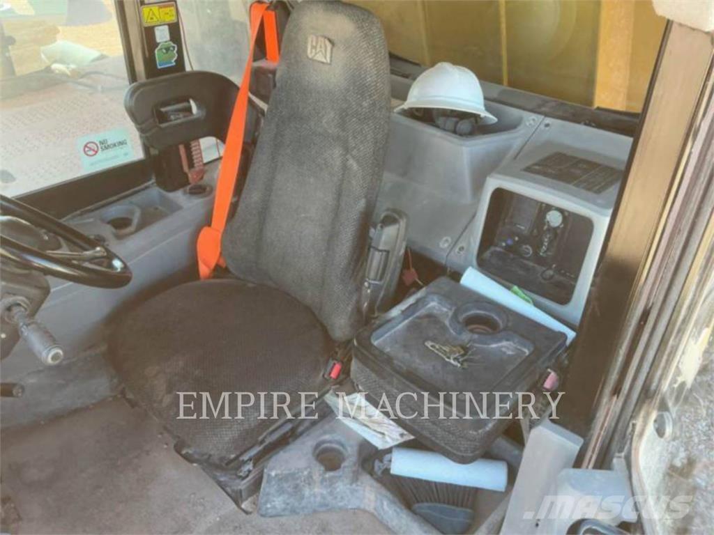 CAT 773F 铰接式自卸车