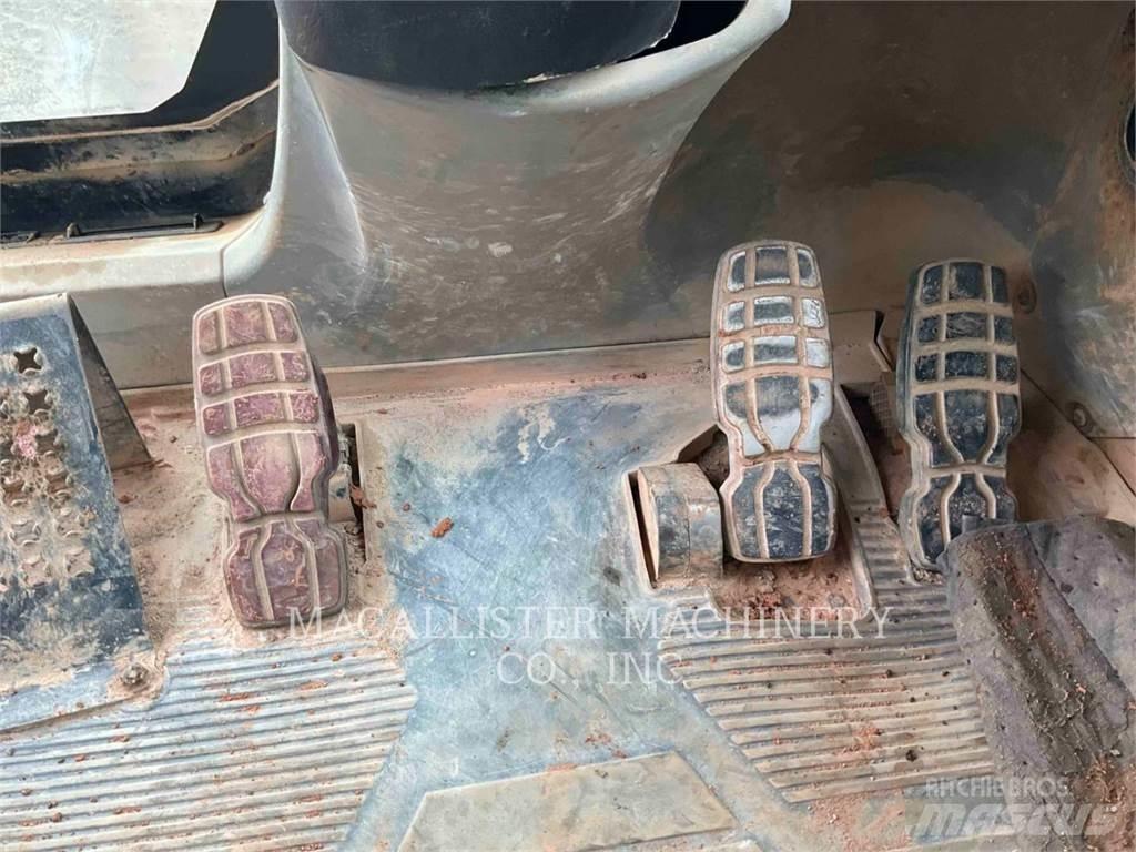 CAT 773G 铰接式自卸车