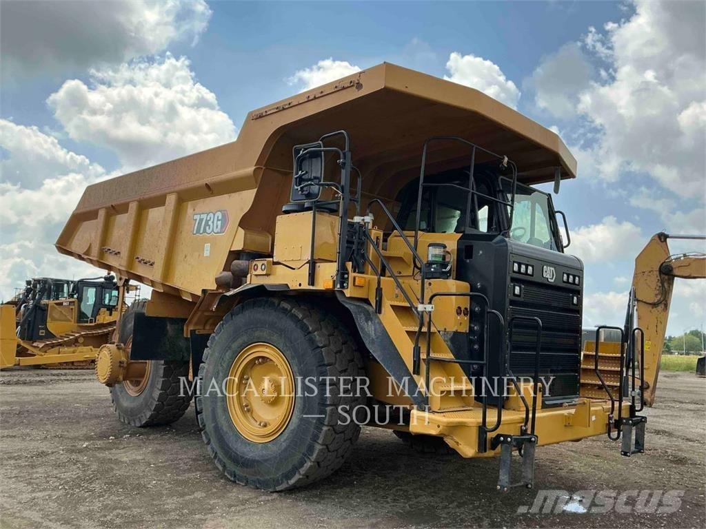 CAT 773G 铰接式自卸车