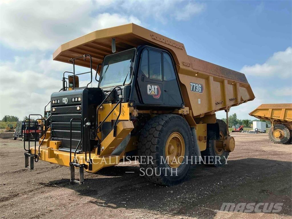 CAT 773G 铰接式自卸车