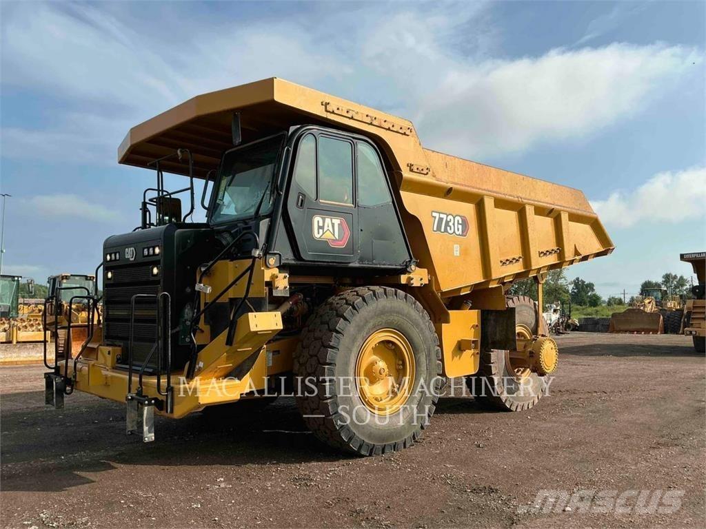 CAT 773G 铰接式自卸车