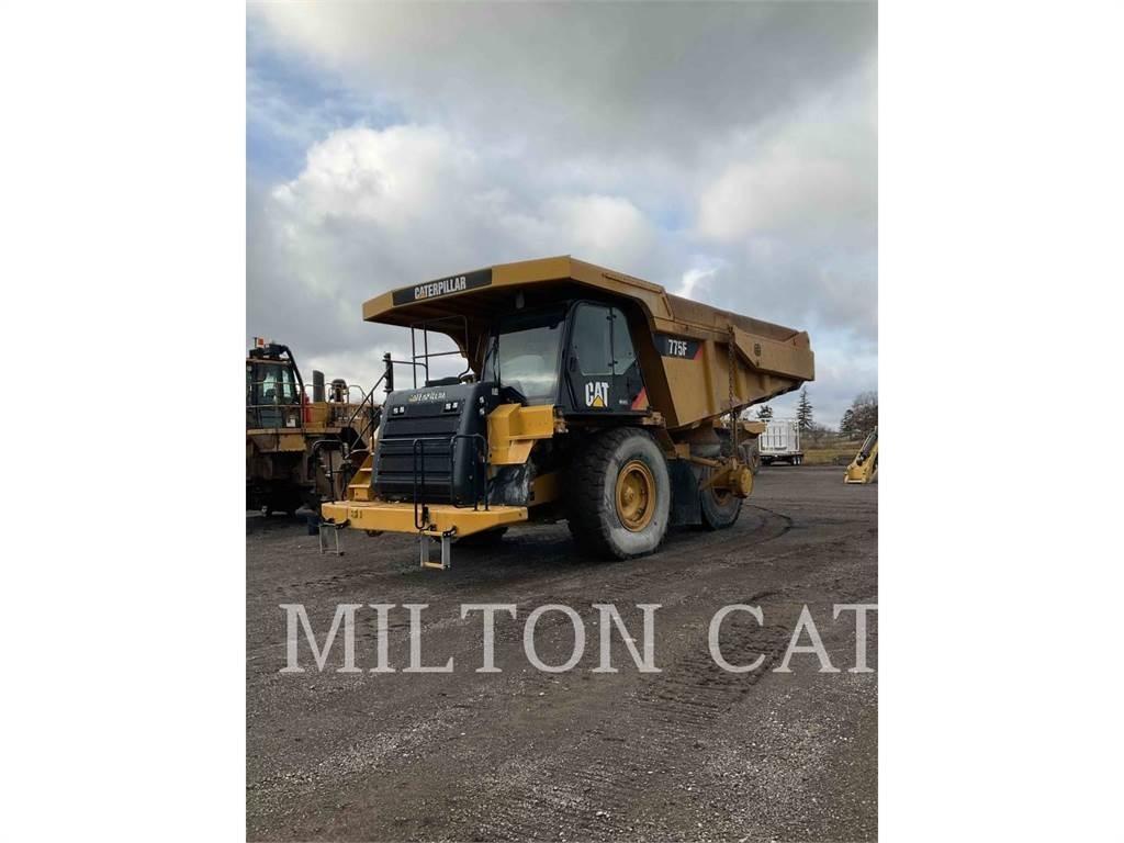 CAT 775F 铰接式自卸车