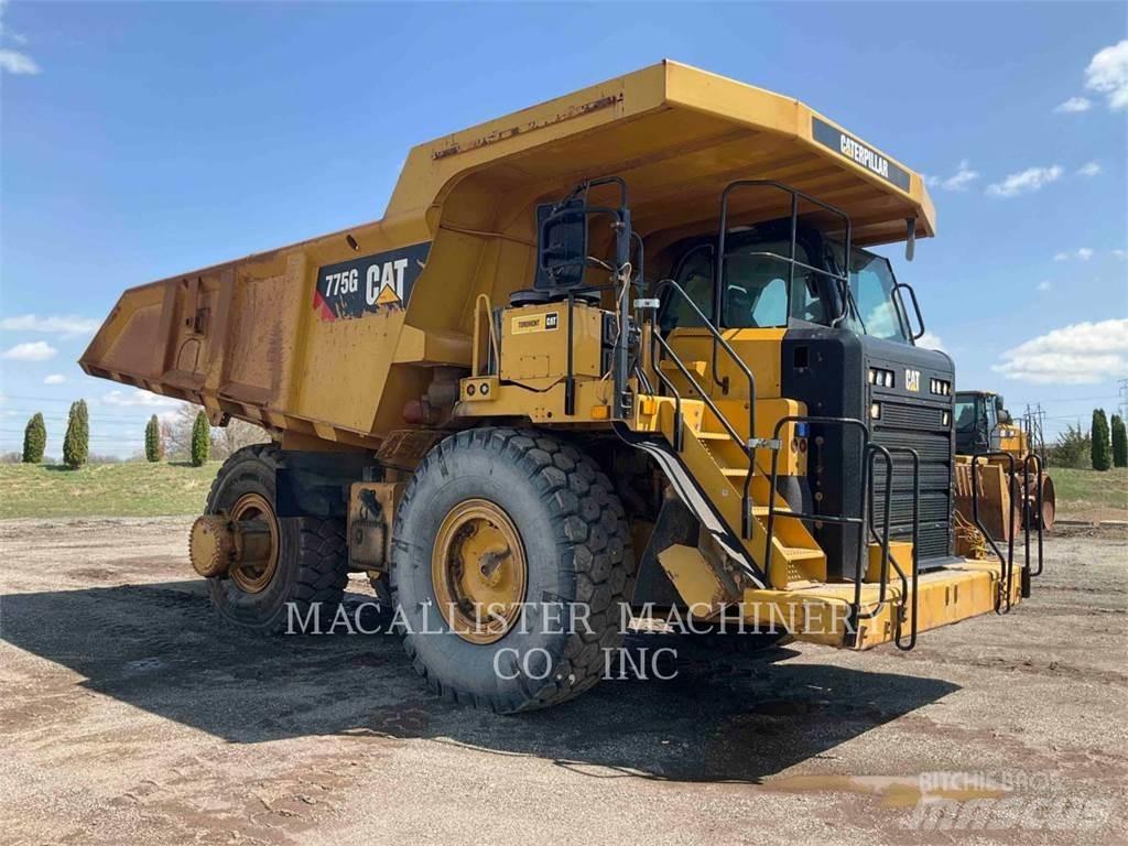CAT 775G 铰接式自卸车