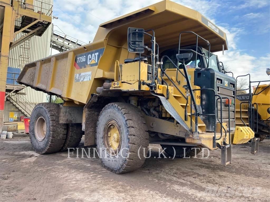 CAT 775G 铰接式自卸车