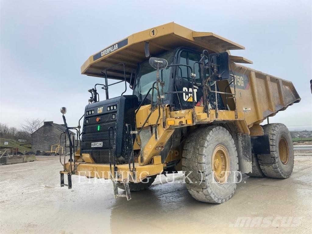 CAT 775G 铰接式自卸车